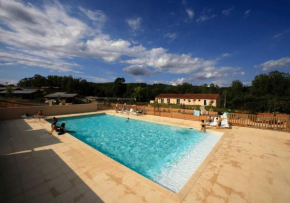 Chalet 3 étoiles - Piscine - eebbid